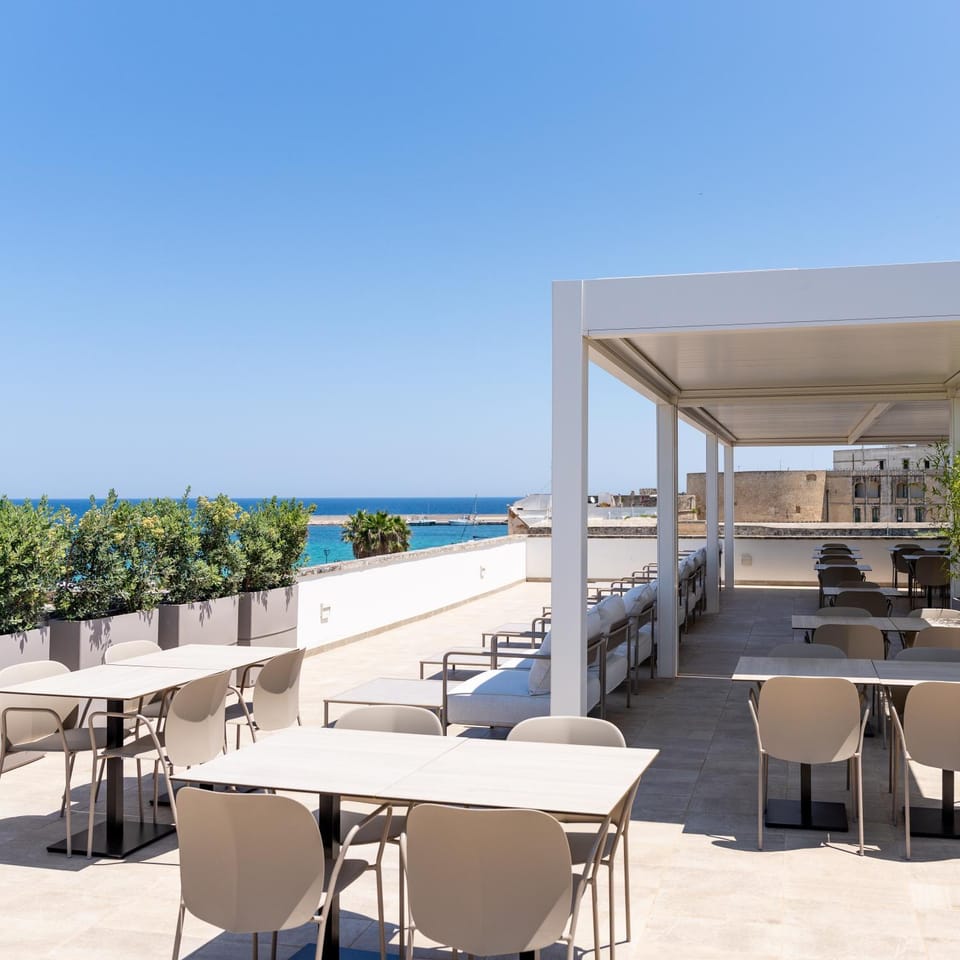 Lounge or bar