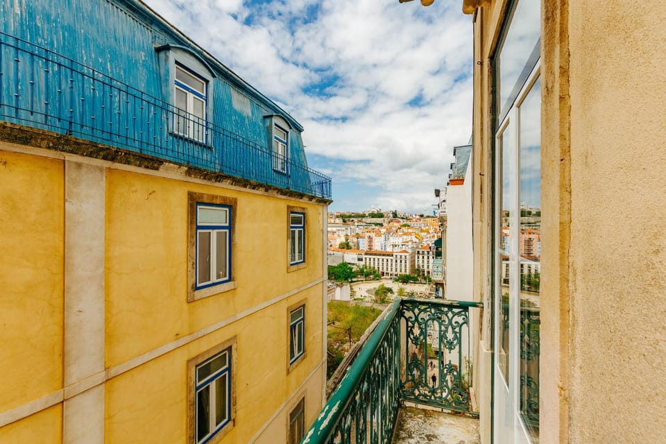 Day, View (from property/room), City view