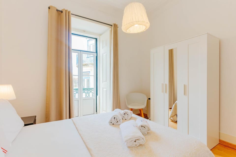Bed, Photo of the whole room, Bedroom, towels, wardrobe