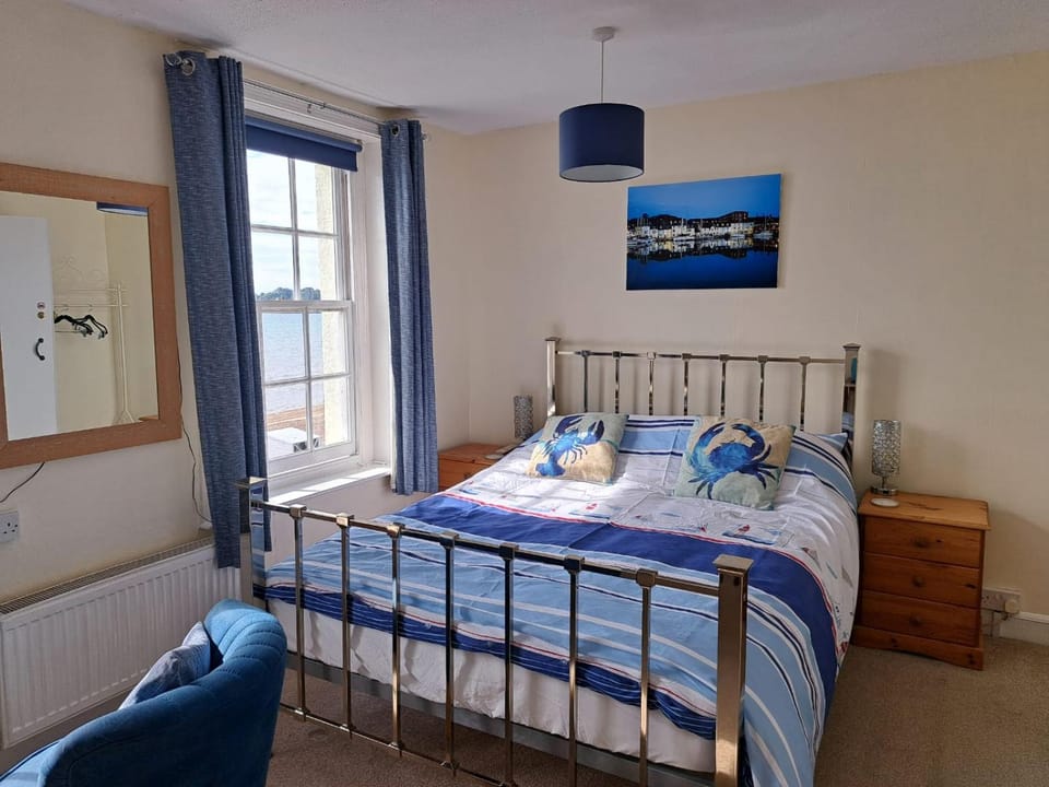 Lyndale Guest House Bed and Breakfast in Weymouth