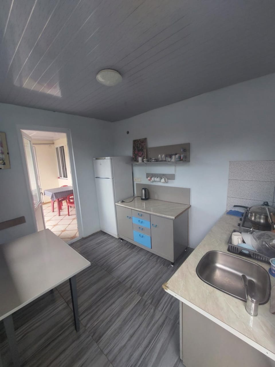 Kitchen or kitchenette, stove