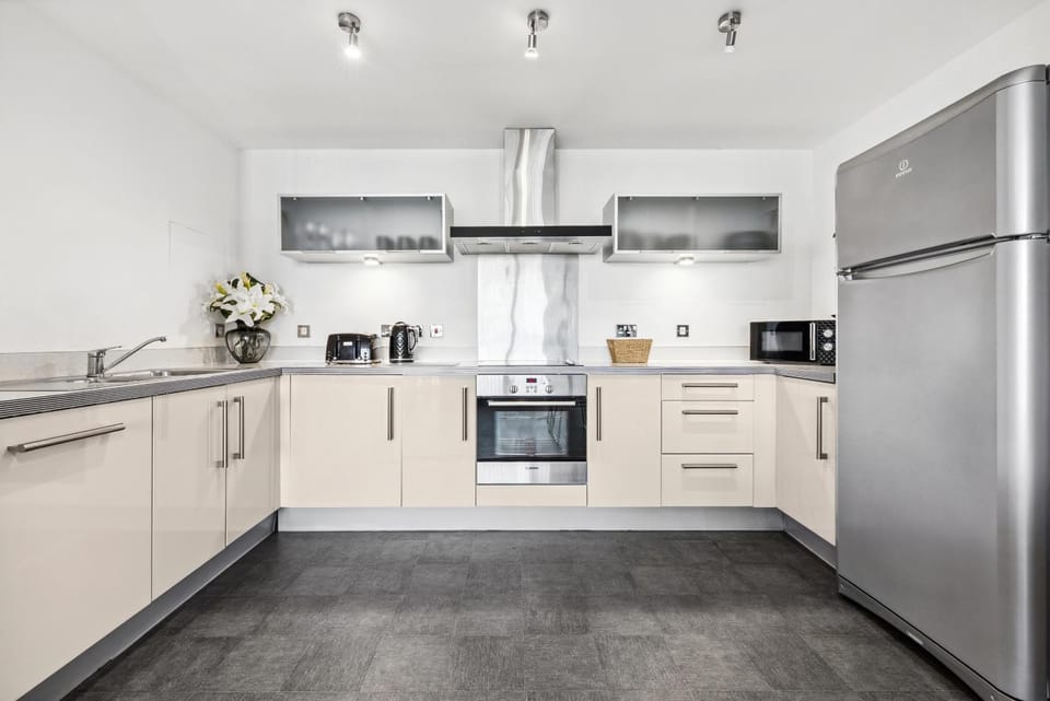 dishwasher, microwave, oven, stove, toaster, kitchen