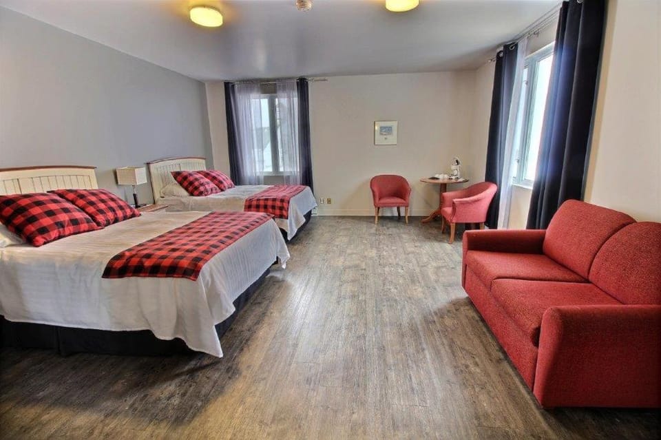 Auberge - Village Grande Nature Chic-Chocs Inn in Newfoundland and Labrador