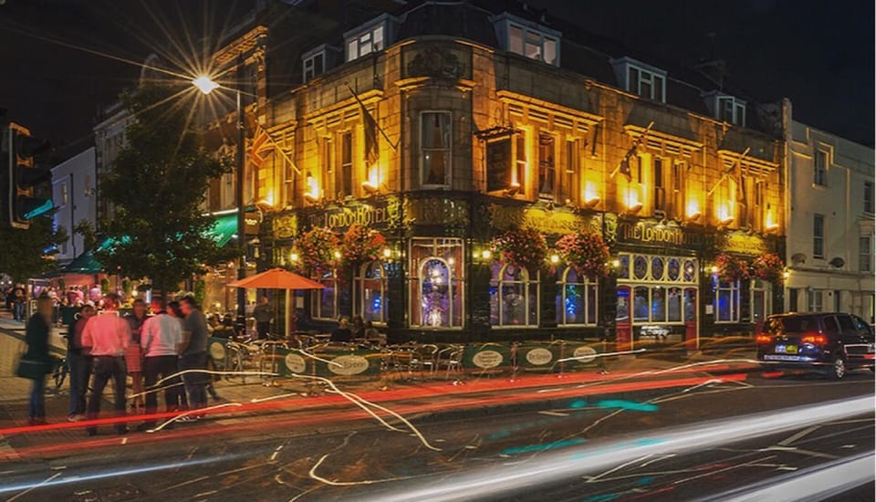 Nearby landmark, Restaurant/places to eat, Casino, Nightclub / DJ, Area and facilities, Entertainment