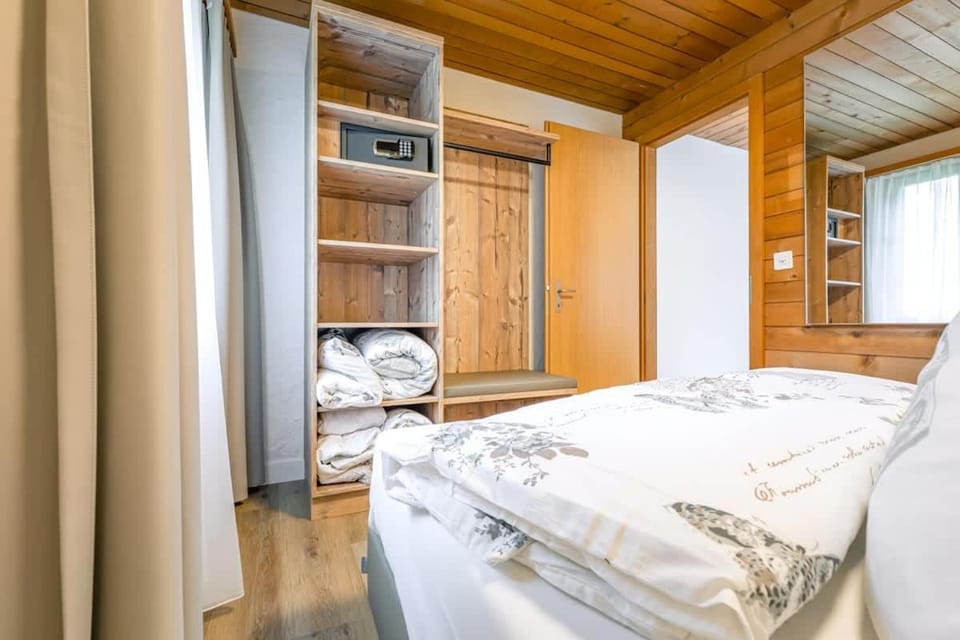 First Apartment - Aare Jungfrau AG Apartment in Grindelwald