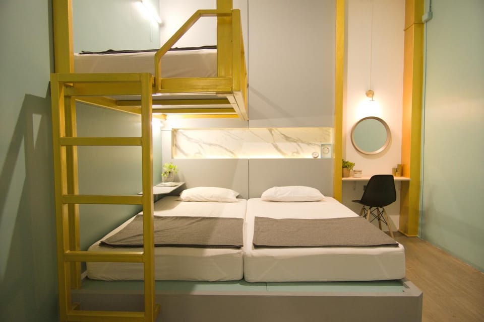 bunk bed