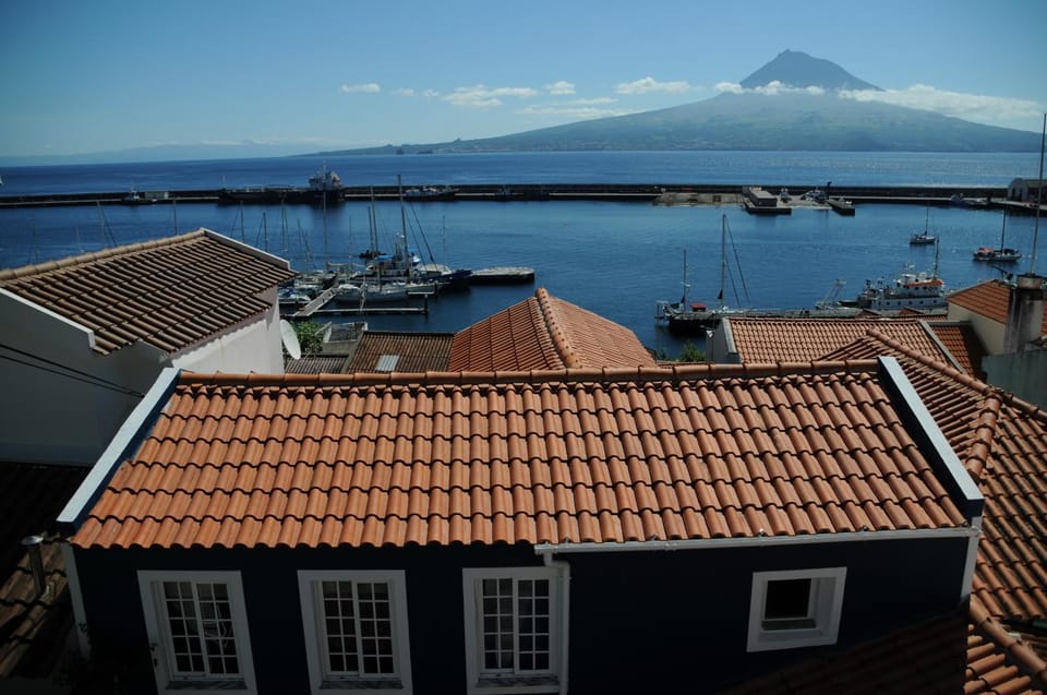Property building, Landmark view, Sea view, Internal: Not applicable to any particular room
