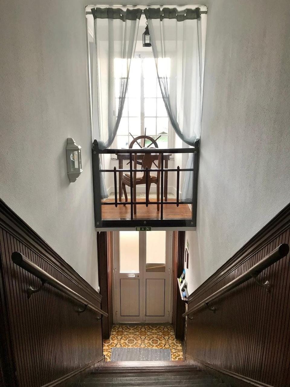 Decorative detail, Internal: Not applicable to any particular room