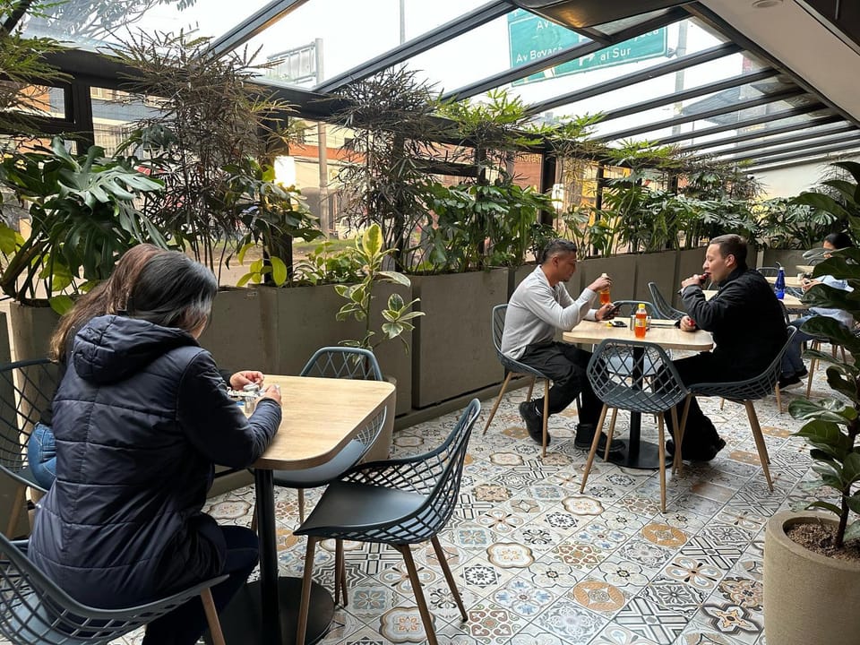 Property building, Restaurant/places to eat