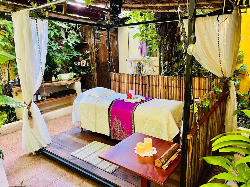 Massage, Spa and wellness centre/facilities