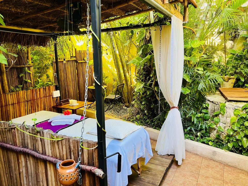 Massage, Spa and wellness centre/facilities