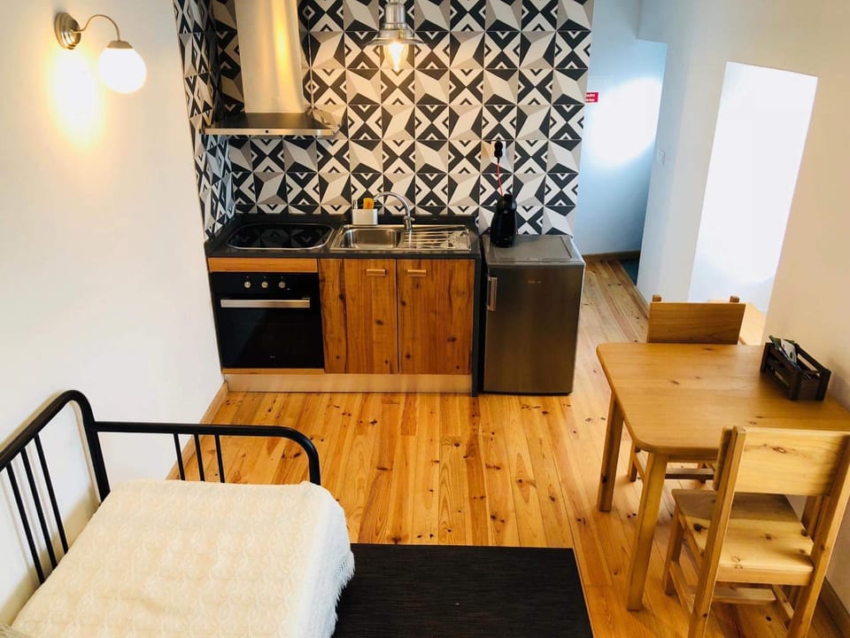 Bathroom, Kitchen or kitchenette, Living room, Dining area, Bedroom