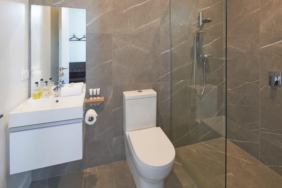 Shower, Toilet, Bathroom