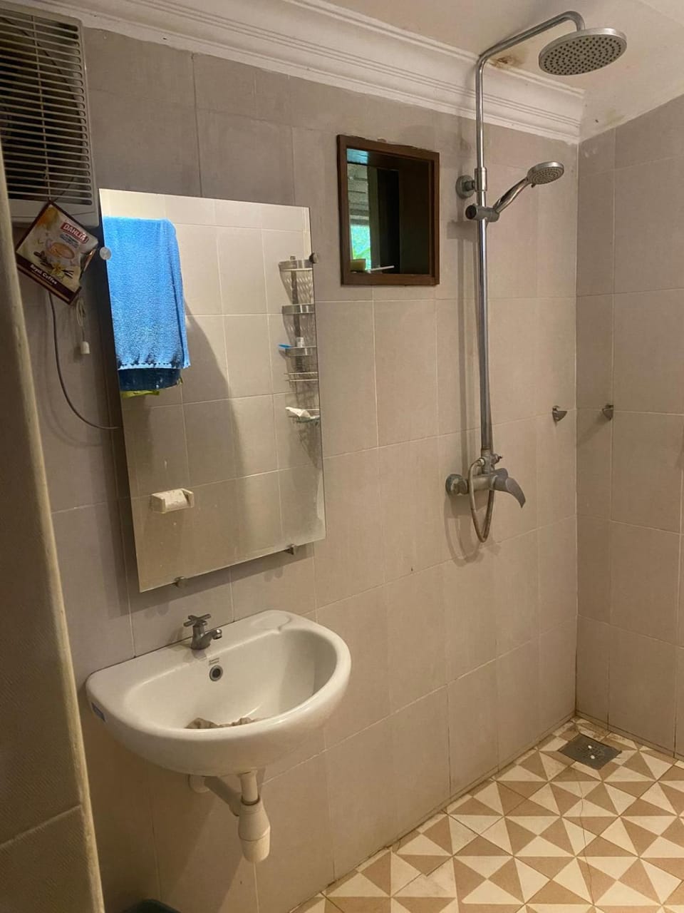 HENDRO'S SURF CAMP Pulau merah Vacation rental in East Java