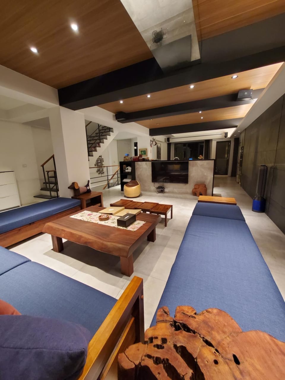 Lobby or reception, On site
