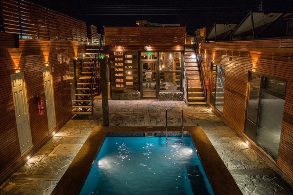Bird's eye view, Pool view