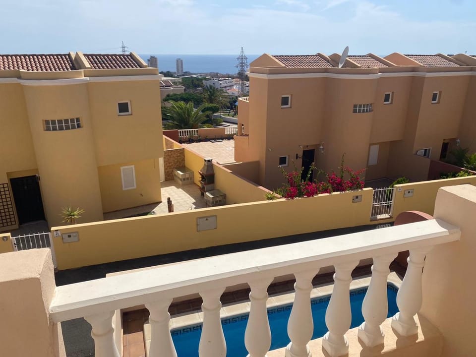 Sea view, Swimming pool