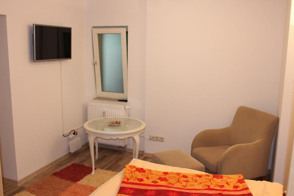 TV and multimedia, Seating area