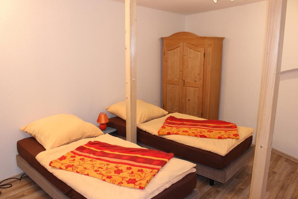 Living room, Bedroom