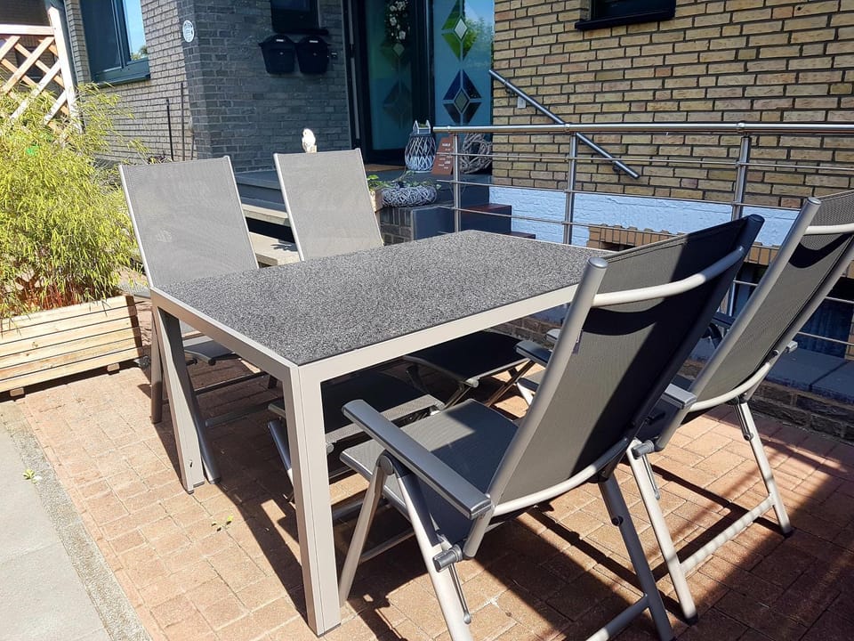 Property building, Balcony/Terrace