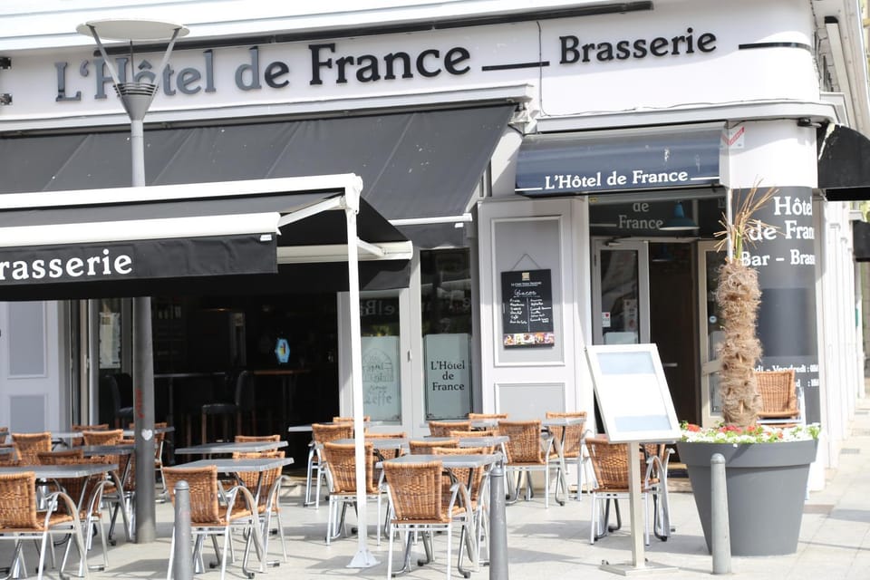 L'Hotel De France Apartment hotel in Flanders