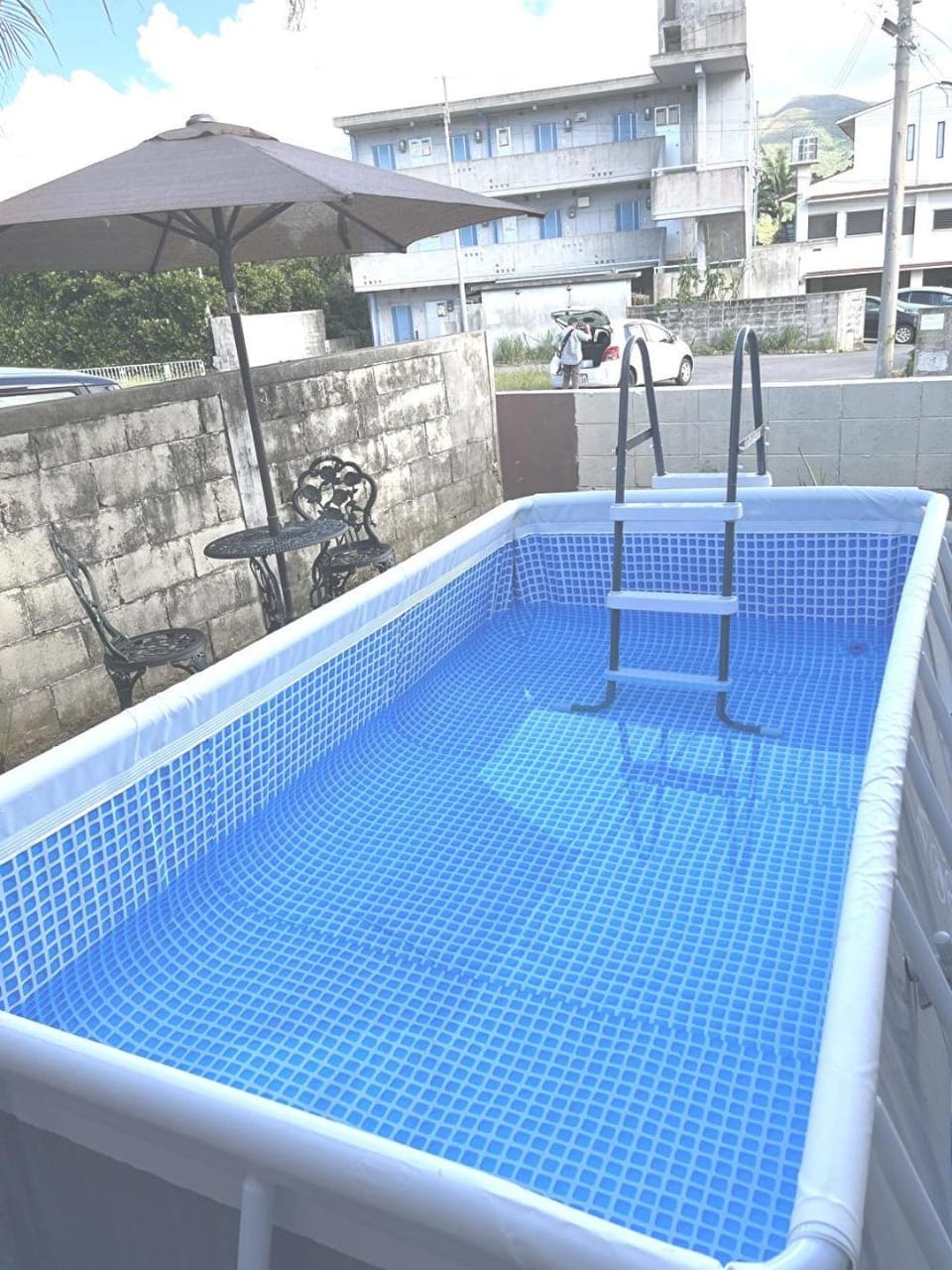 Swimming pool
