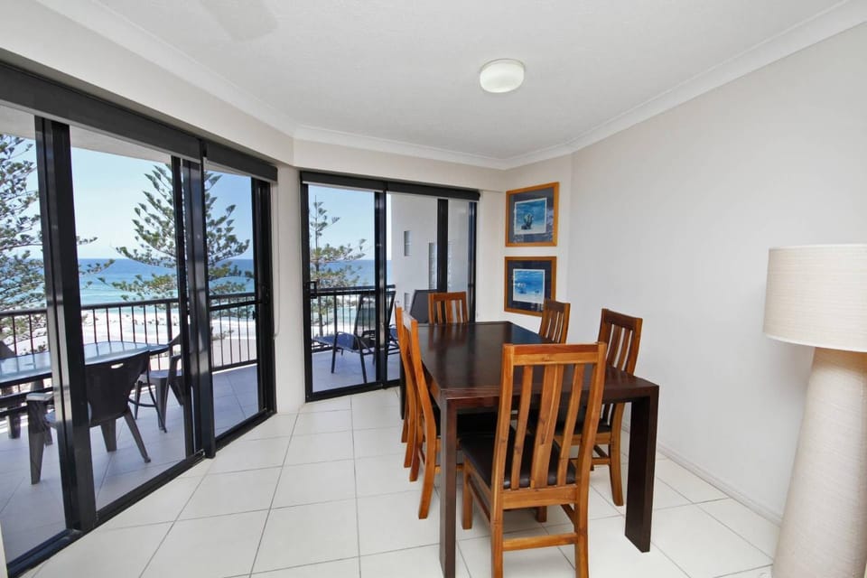 Unit 10 The Rocks Apartment in Coolum Beach