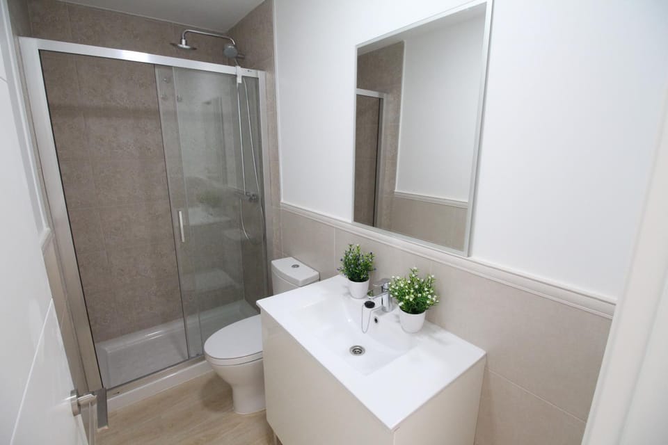 Shower, Toilet, Bathroom, Other, towels
