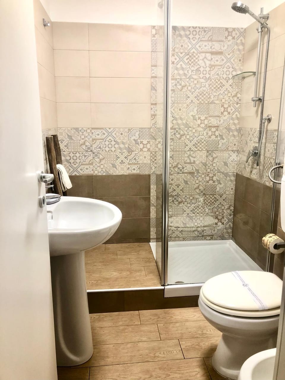 Shower, Toilet, Bathroom, bidet