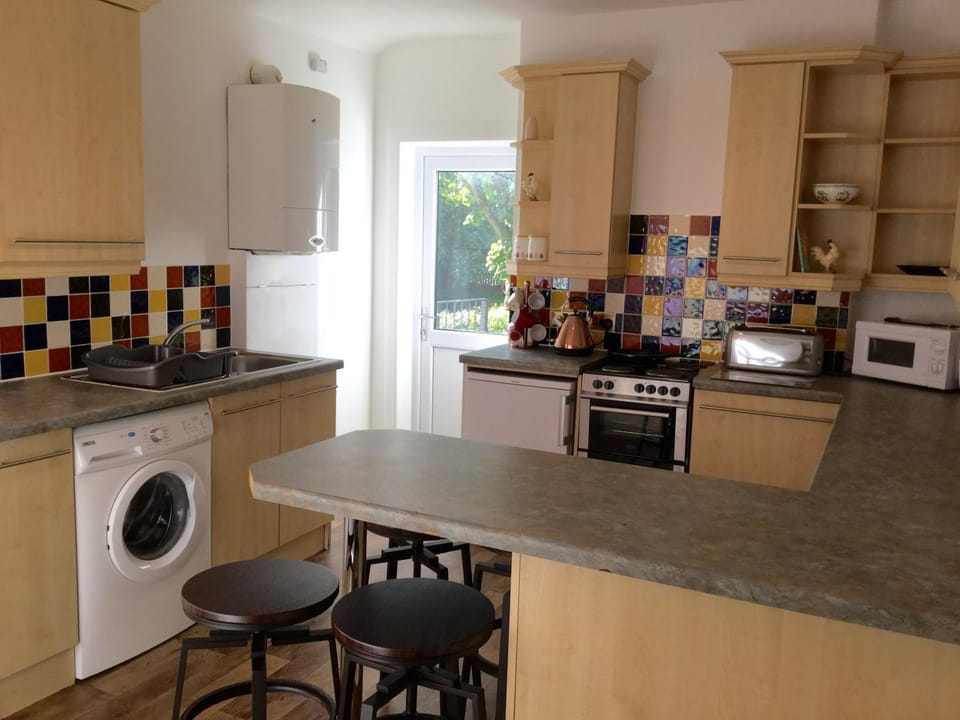 Kitchen or kitchenette, Photo of the whole room