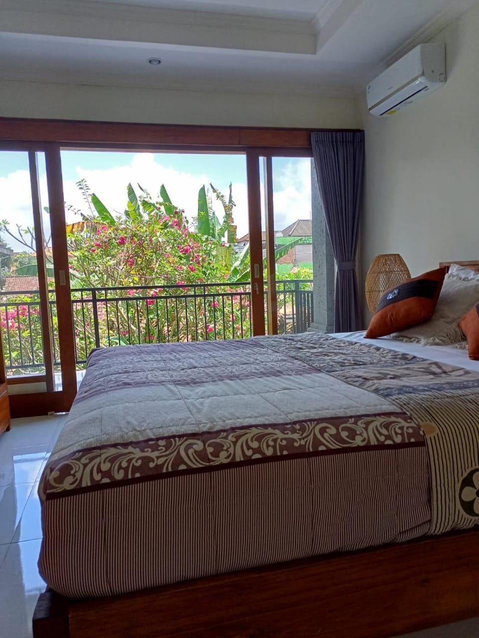 Karta House Bed and Breakfast in Ubud