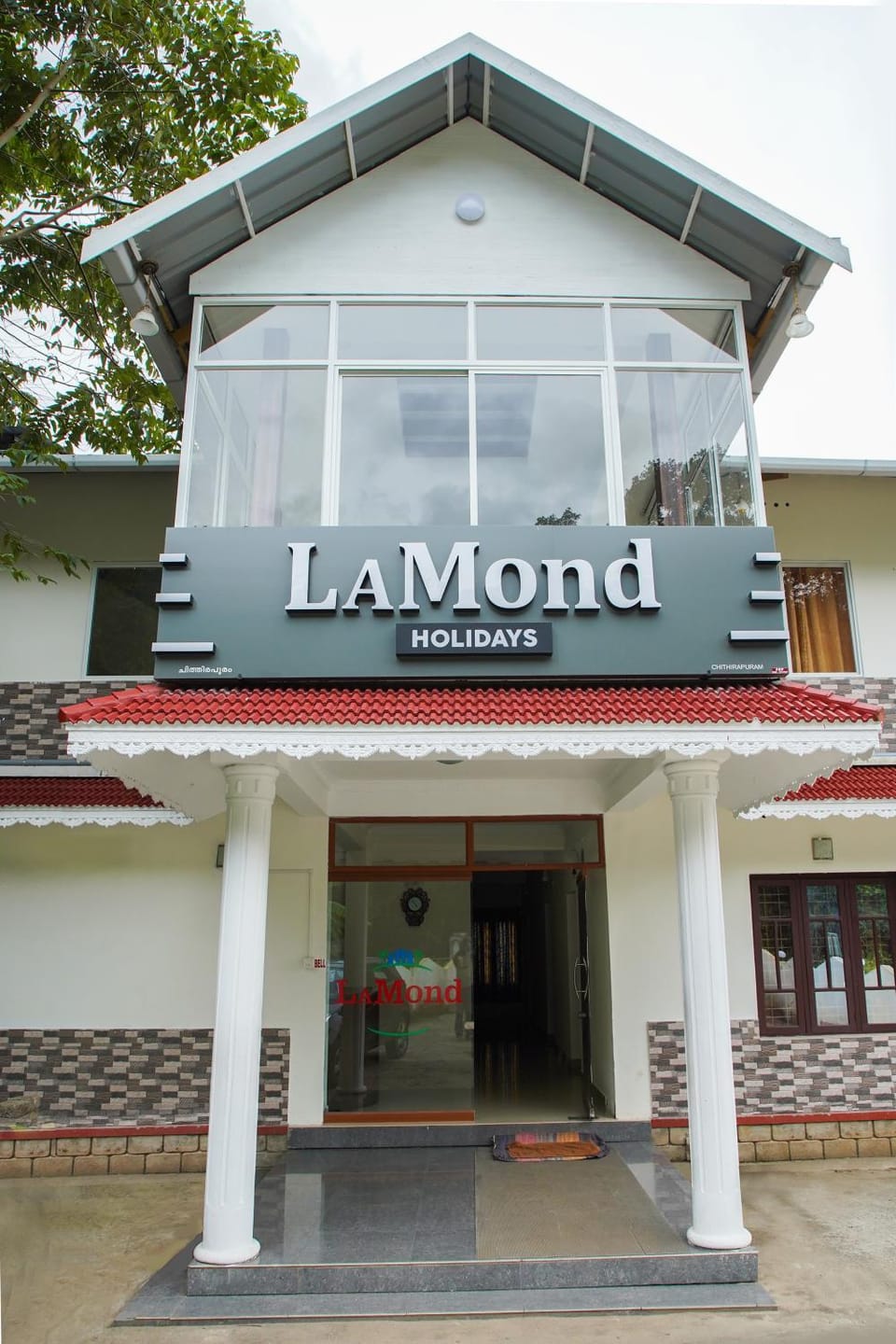 Property building, Facade/entrance