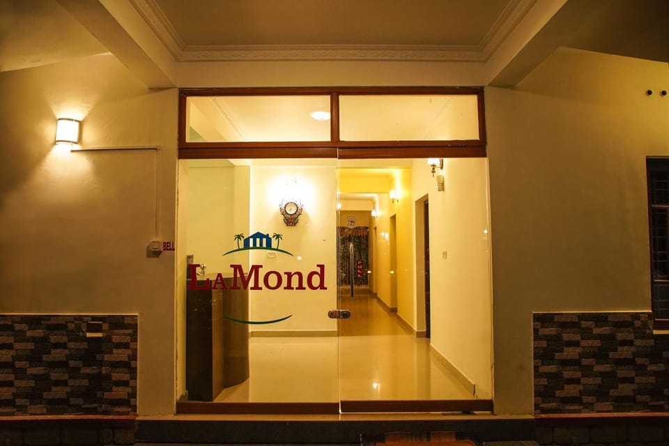 Facade/entrance, Property logo or sign, Lobby or reception