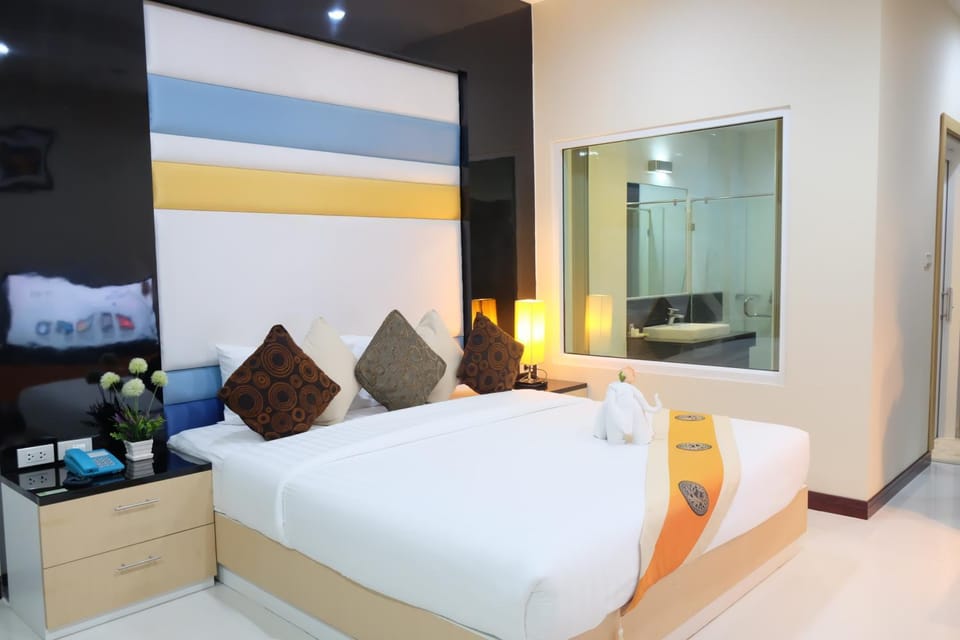 Eastpana 304 R1 Executive Residence Hotel in Thailand