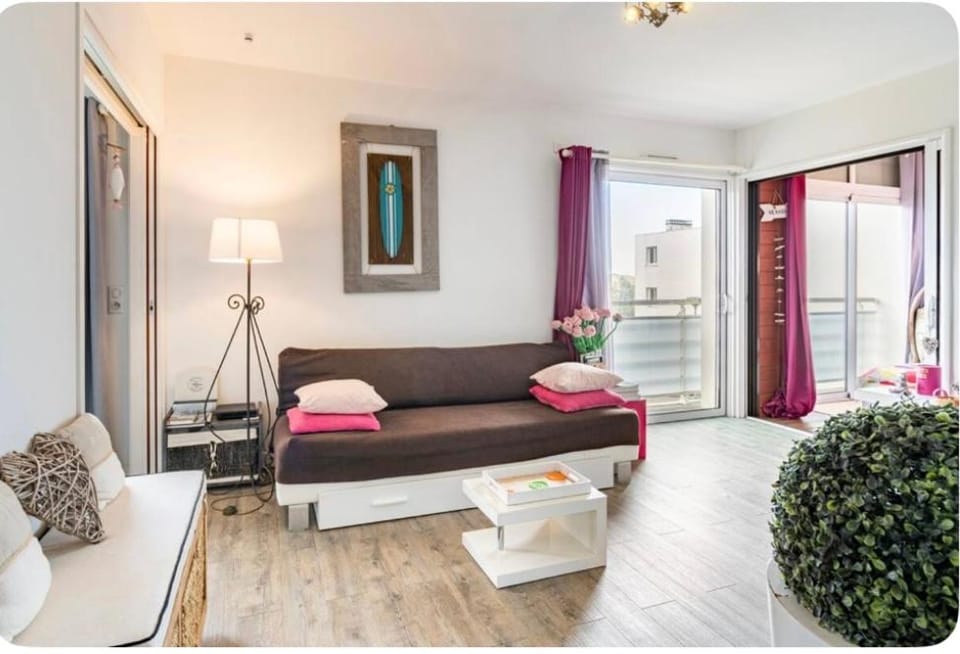 Le Neptune Apartment in Saint-Julien-en-Born