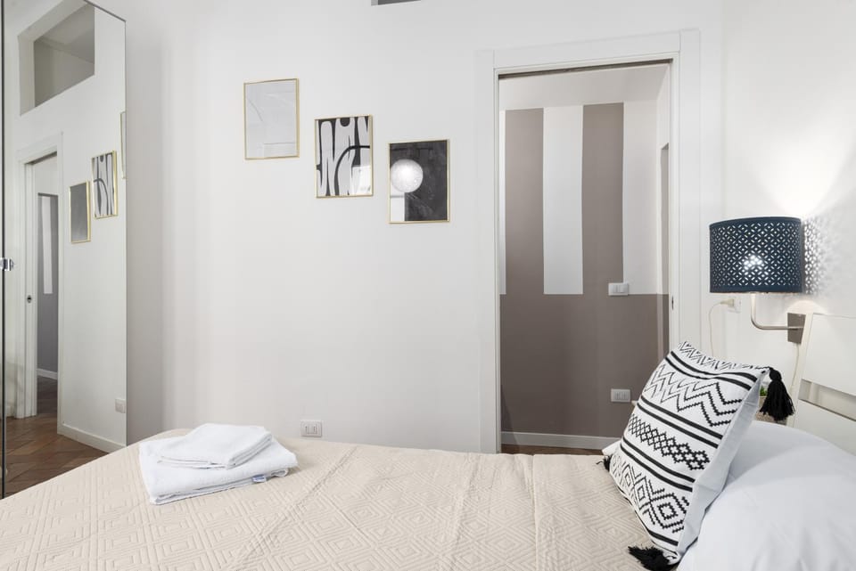 Bathroom, TV and multimedia, Bedroom, wardrobe