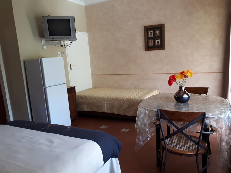 Vivian's Cottage Bed and Breakfast in Pretoria