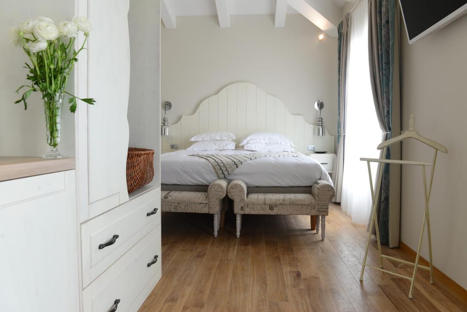 Property building, Bedroom