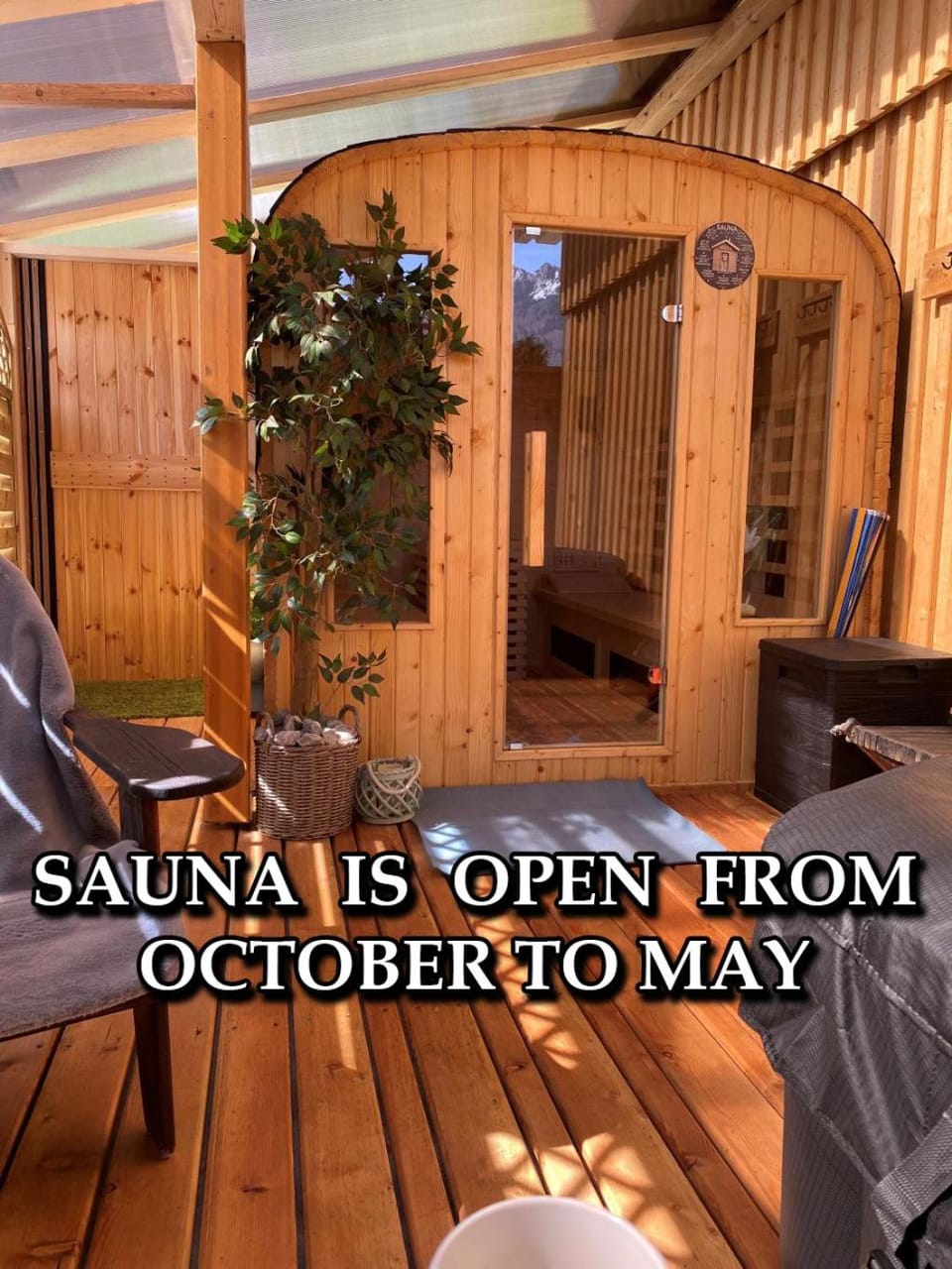 Patio, Sauna