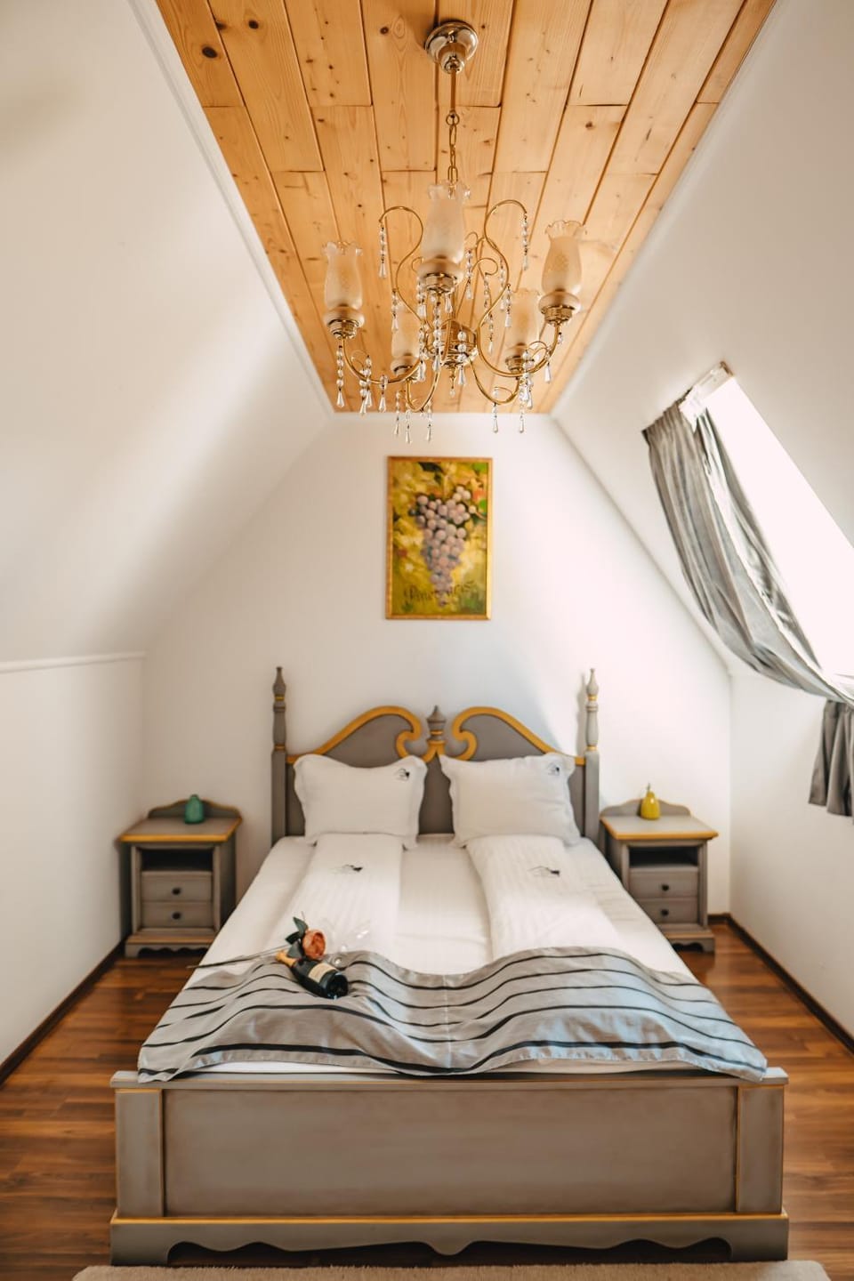 Cabana Dintre Vii Bed and Breakfast in Romania