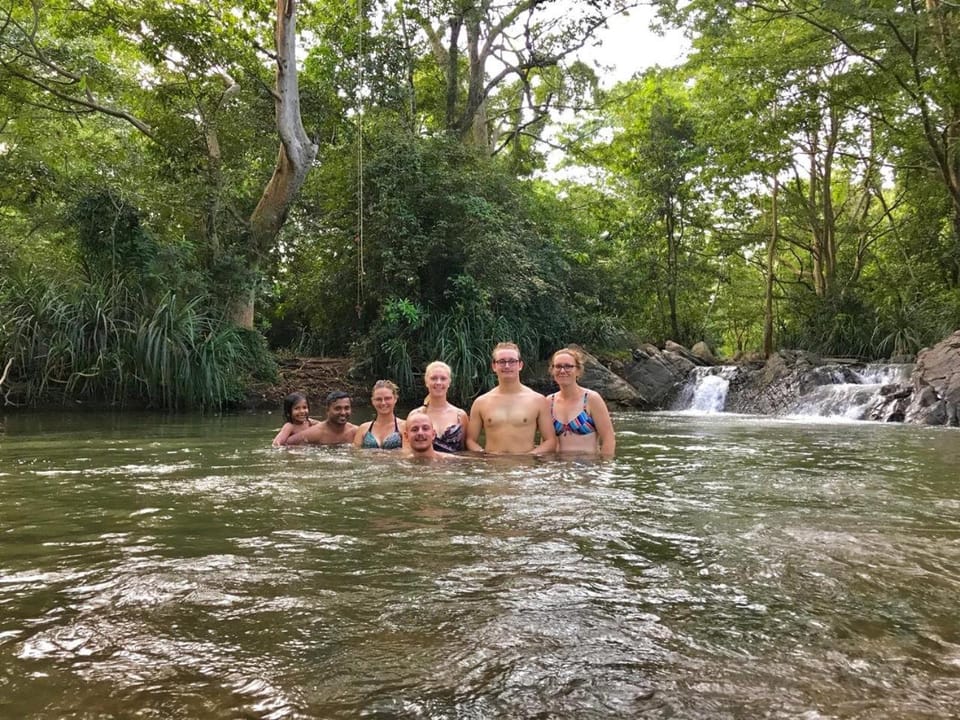 Dinesh Safari Homestay Bed and Breakfast in Southern Province