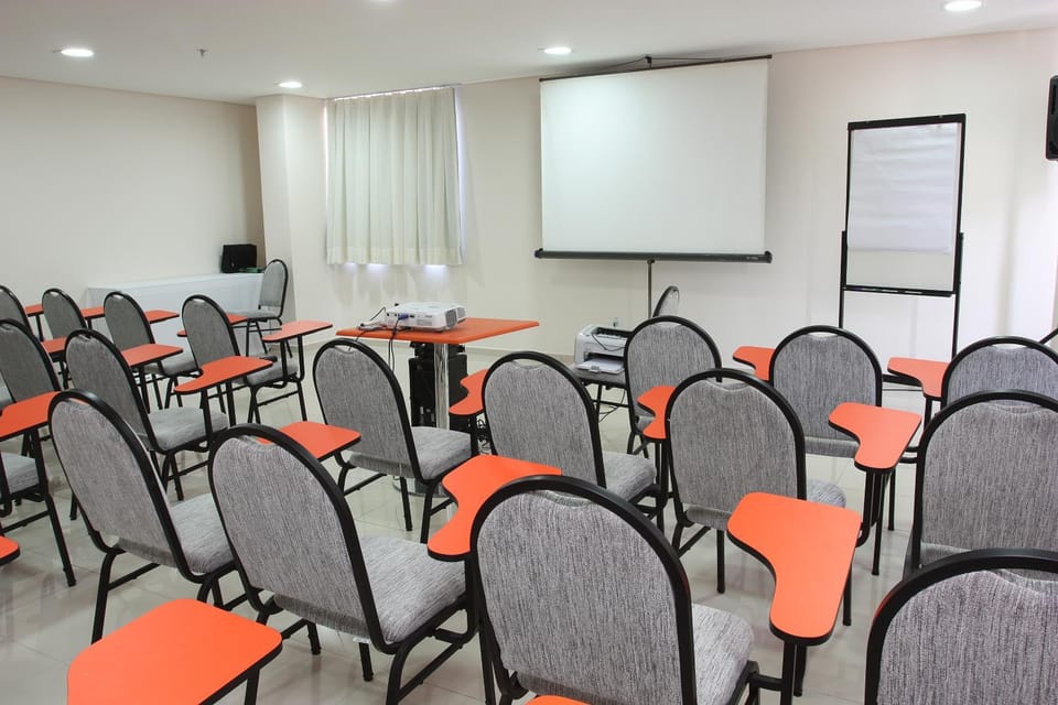 Meeting/conference room