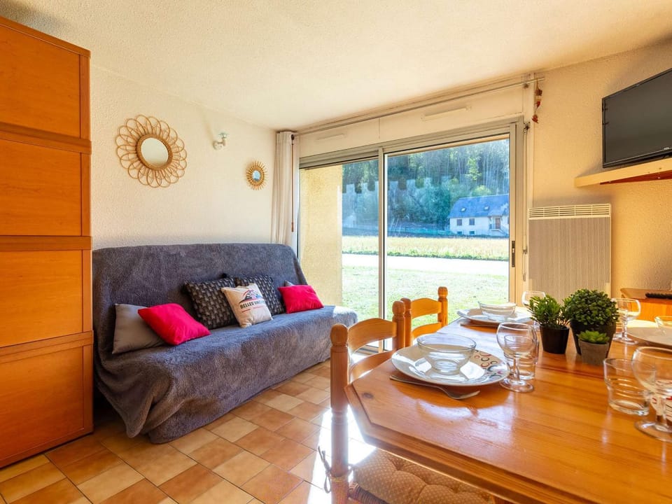 Appartement calme, 6 personnes, proche centre Saint-Lary, avec parking et animaux admis - FR-1-296-227 Apartment in Saint-Lary-Soulan