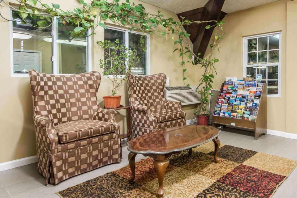 Lobby or reception, On site
