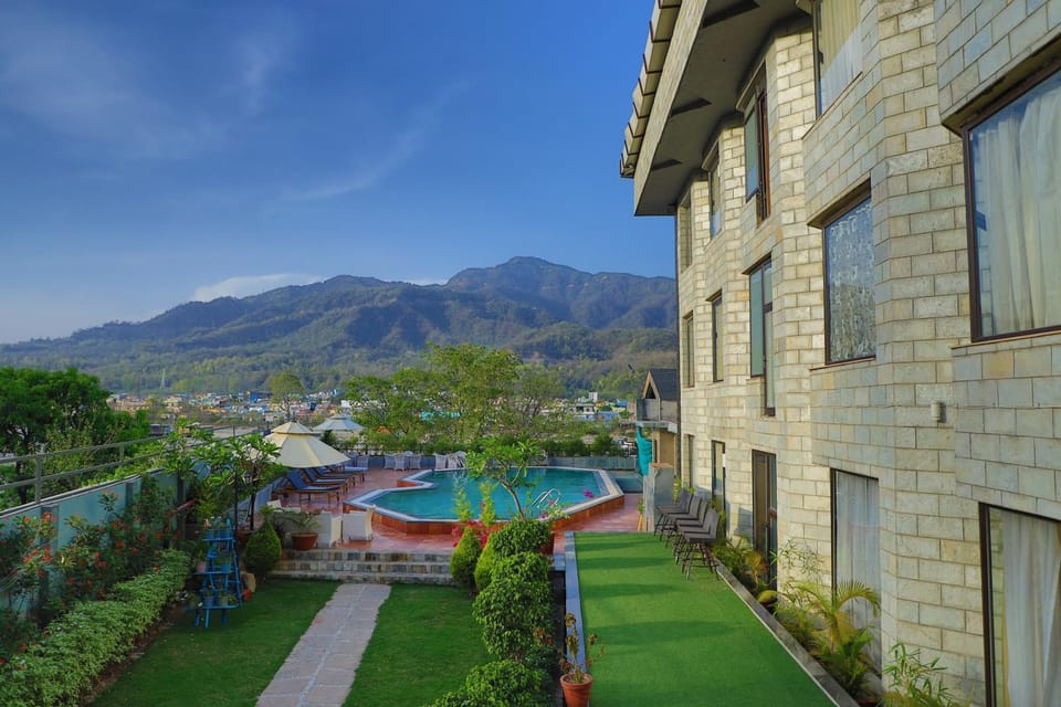 Mountain view, Swimming pool, Swimming pool