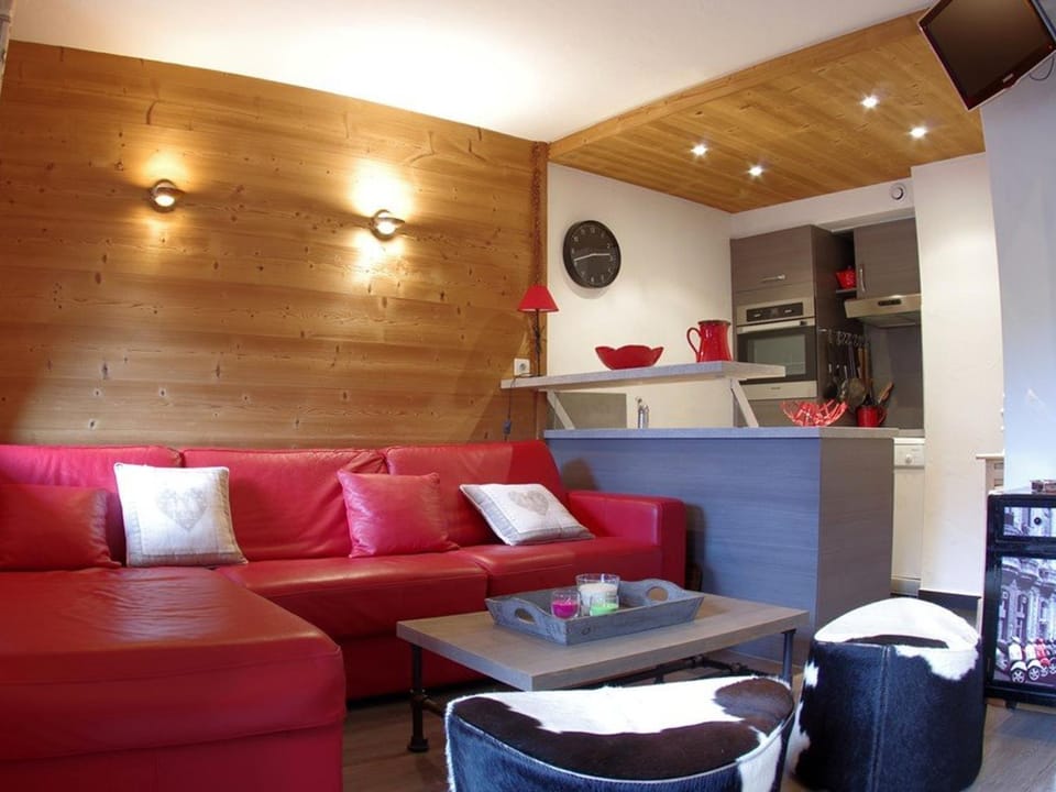 Duplex 3 pièces rénové, 6 pers, proche pistes, vue station - FR-1-291-803 Apartment in Les Avanchers-Valmorel