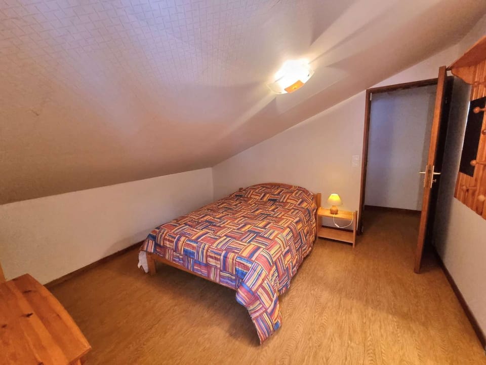 Grand appartement pour 12 pers. avec balcon sud, WIFI, parking et proche pistes – St Michel de Chaillol - FR-1-393-11 Apartment in Provence-Alpes-Côte d'Azur