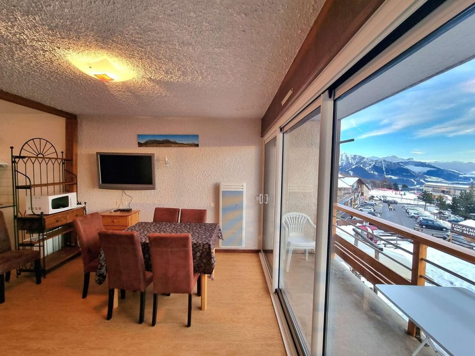 Appartement 6 pers, balcon sud, WiFi, animaux admis, parking - FR-1-393-51 Apartment in Provence-Alpes-Côte d'Azur