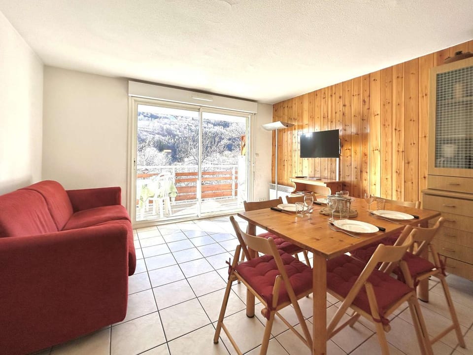Charmant 2 pièces avec balcon proche télécabine à Briançon - FR-1-330C-35 Cabin in Briançon