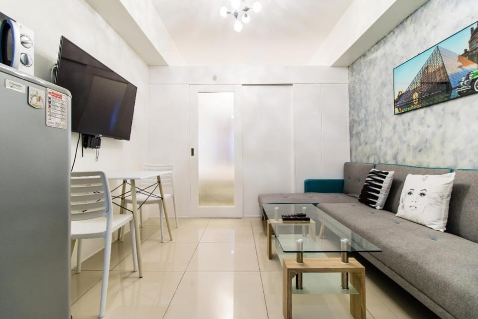 SNAPz Staycation @ Jazz Residences Apartment in Makati